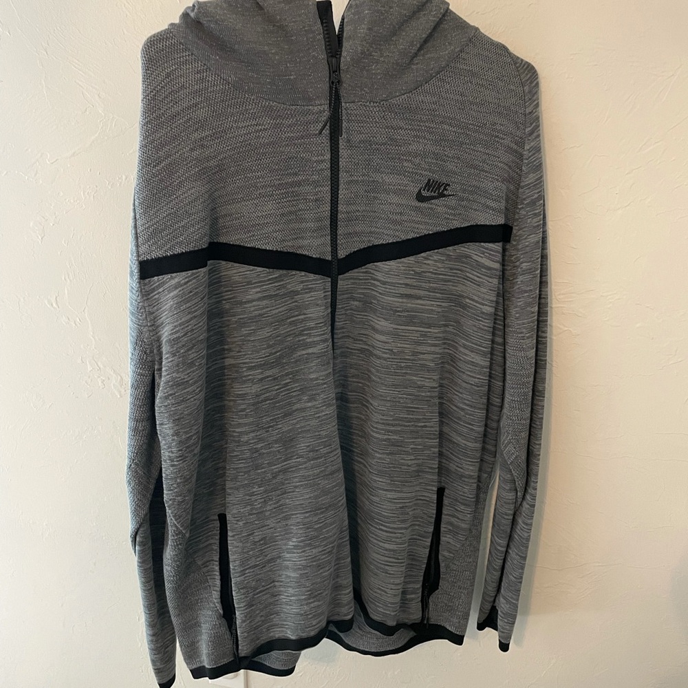 Hooded Nike sweater jacket